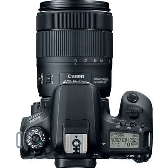 Canon EOS 77D, EF-S 18-135mm IS USM Lens