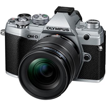 Olympus OM-D E-M5 Mark III, 12-45mm Lens