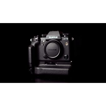 Fujifilm X-T3, XF 16-80mm Lens & VG-XT3 Grip