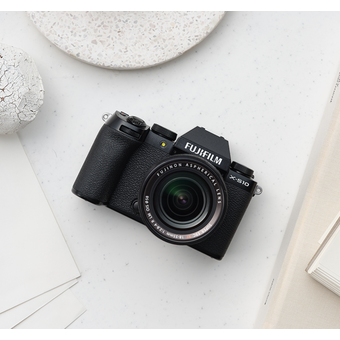 Fujifilm X-S10 Kit 18-55mm Lens