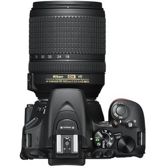 Nikon D5600 Kit 18-140mm Lens