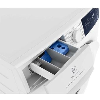 Electrolux 7.5KG UltimateCare 300 Front Load Washing Machine [EWF7524D3WB]